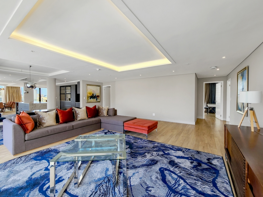 To Let 3 Bedroom Property for Rent in Sea Point Western Cape